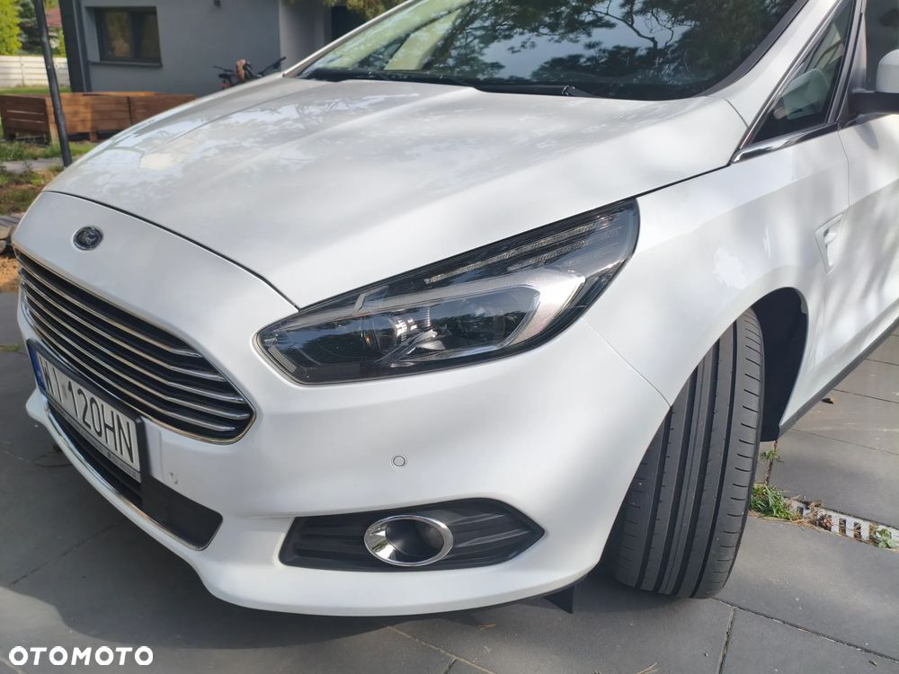 Ford S-Max - 14