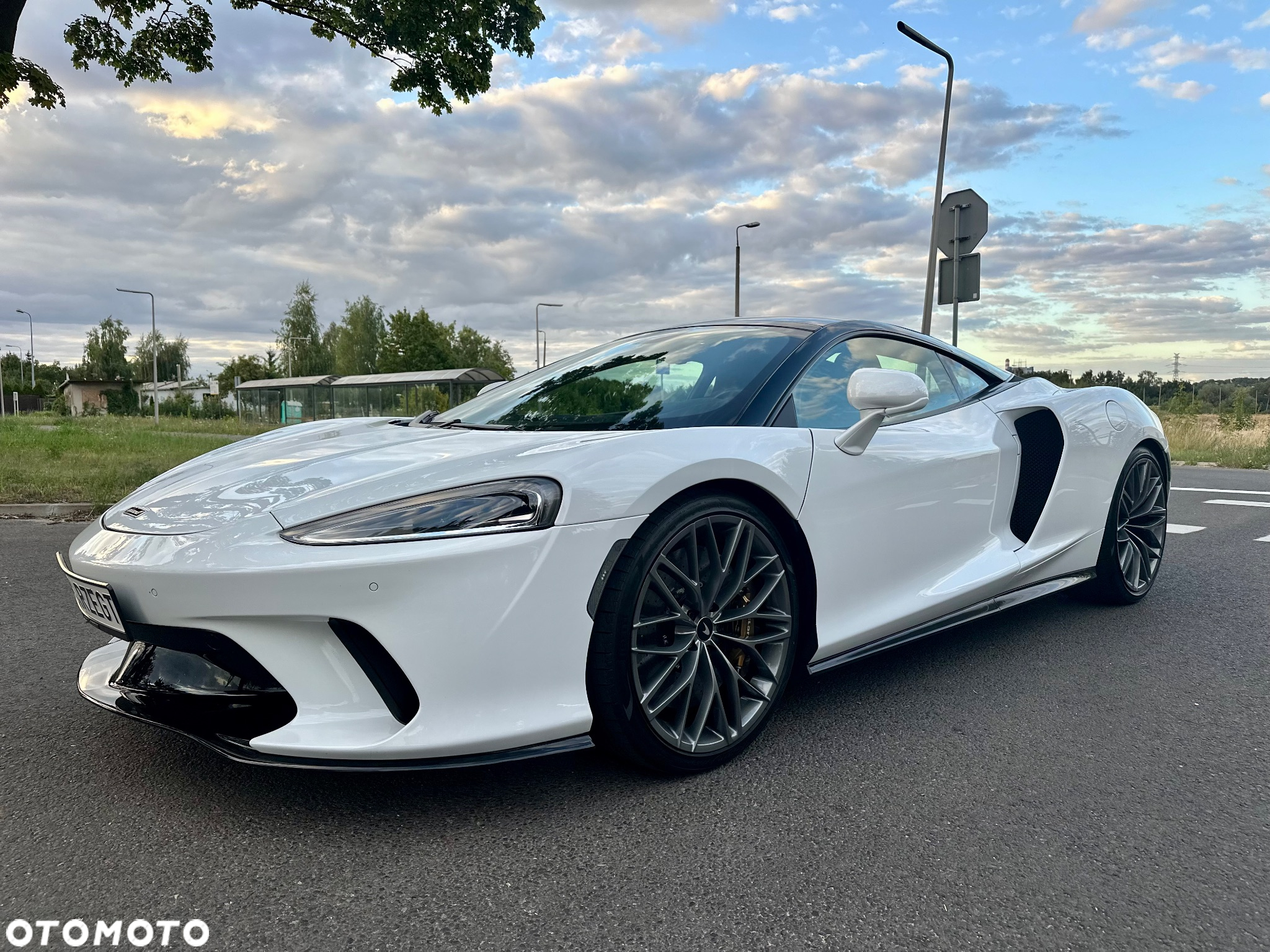 McLaren GT Standard - 2