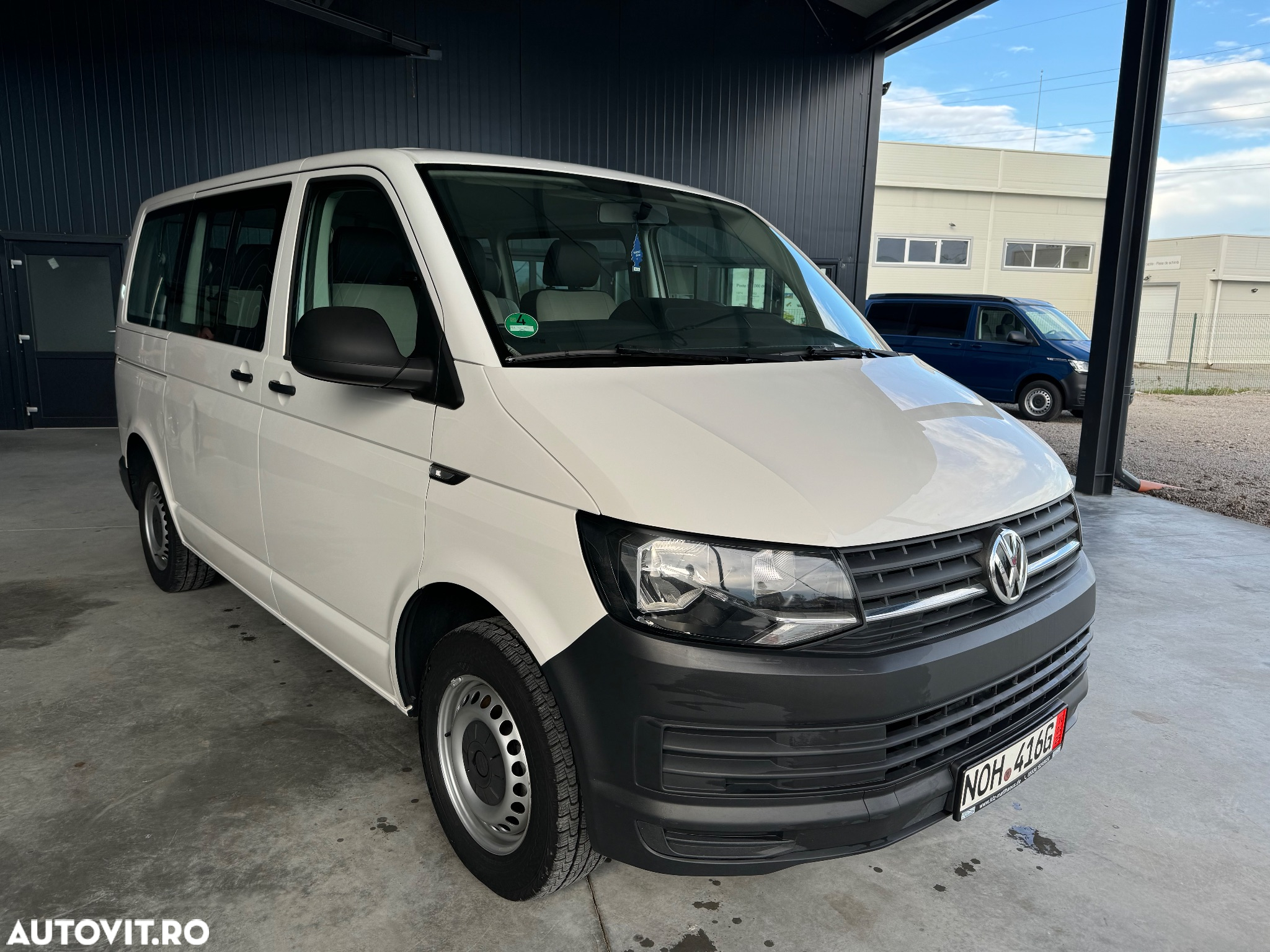 Volkswagen Transporter Kombi T6 2.0 TDI 75 kW KR - 2
