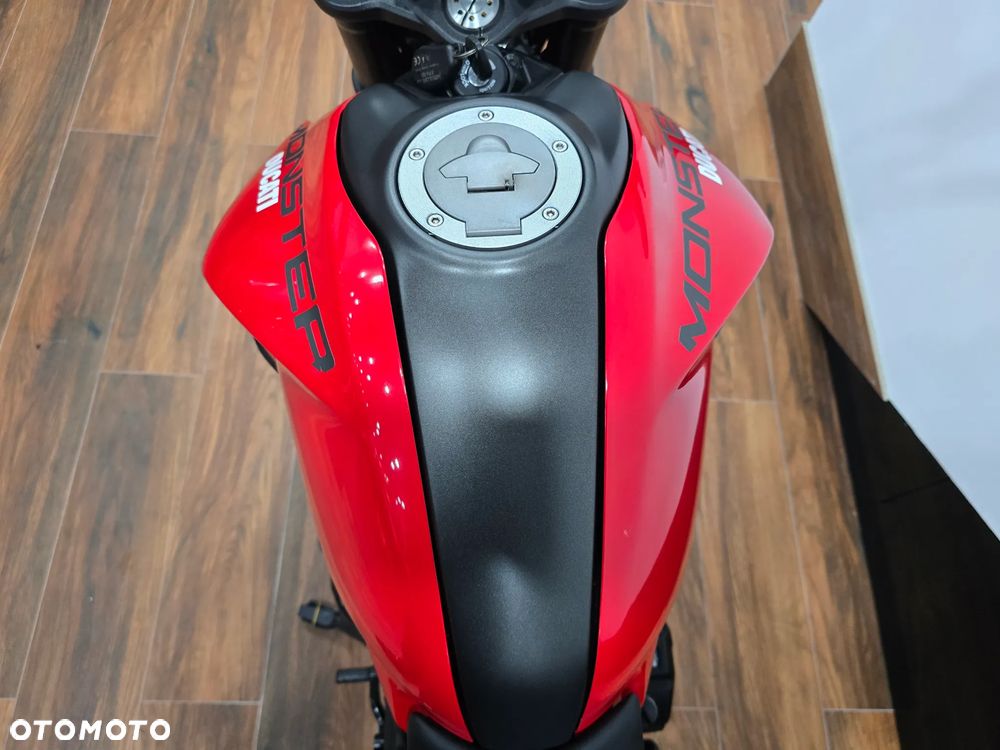 Ducati Monster - 15