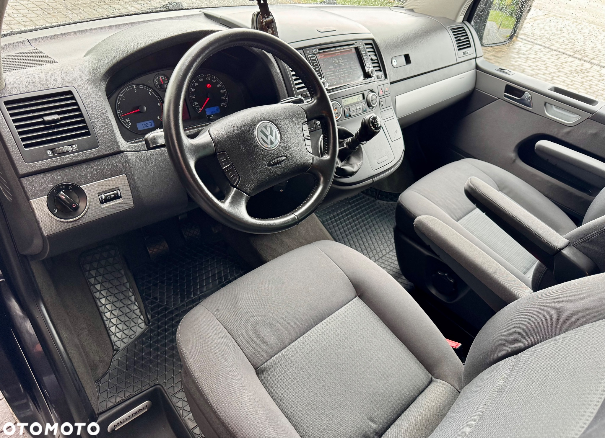 Volkswagen Multivan TDI L1 Comfortline - 13