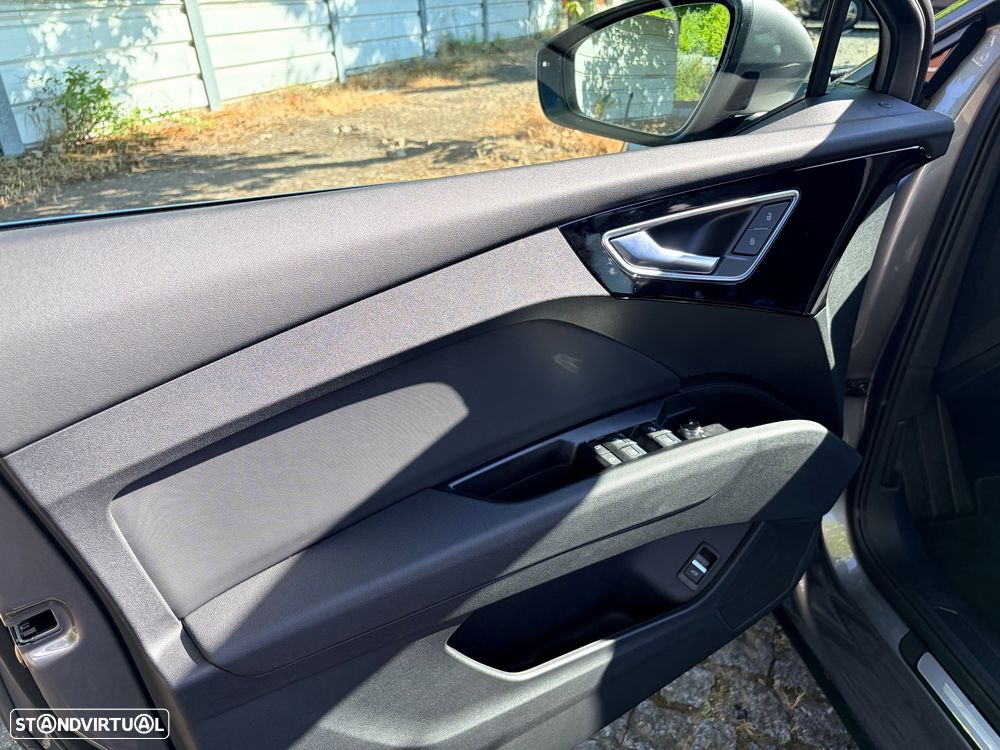 Audi Q4 e-tron 45 82 kWh SE Business - 13