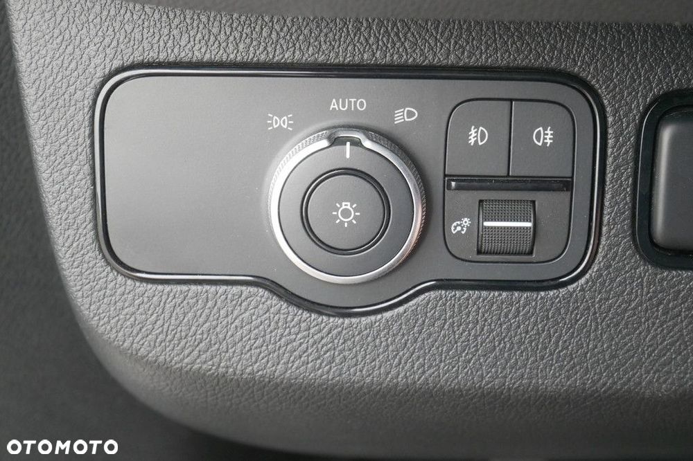 Mercedes-Benz Sprinter 317 CDI Długi LED Hak Zab. Warsztatowa Navi Kamera SalonPL VAT23% Właścicielem pojazdu jest Ayvens Financial Services Polska - 22