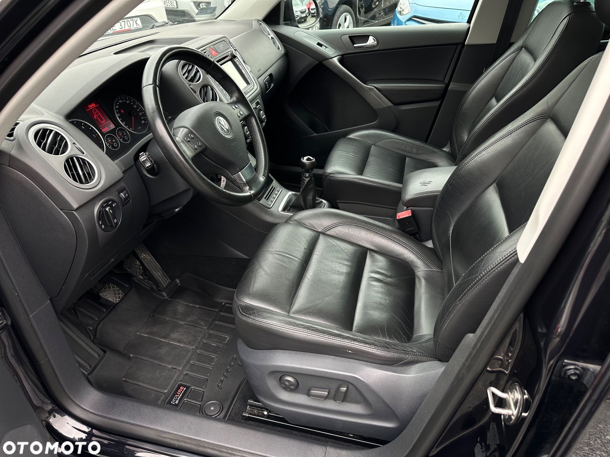 Volkswagen Tiguan - 18