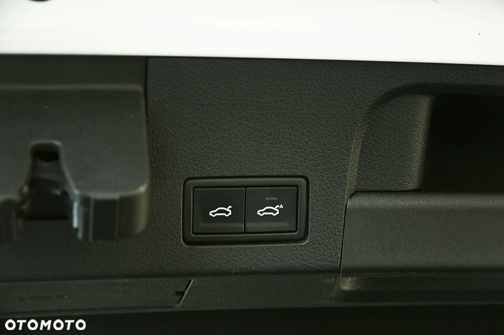 Volkswagen Arteon 2.0 TDI Bi-Turbo SCR 4Mot R-Line Edition DSG - 27