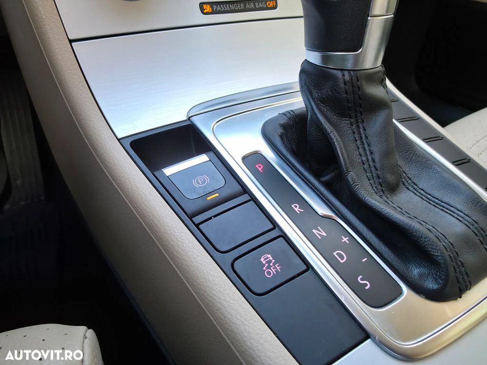 Volkswagen Passat CC 2.0 TSI DSG - 18