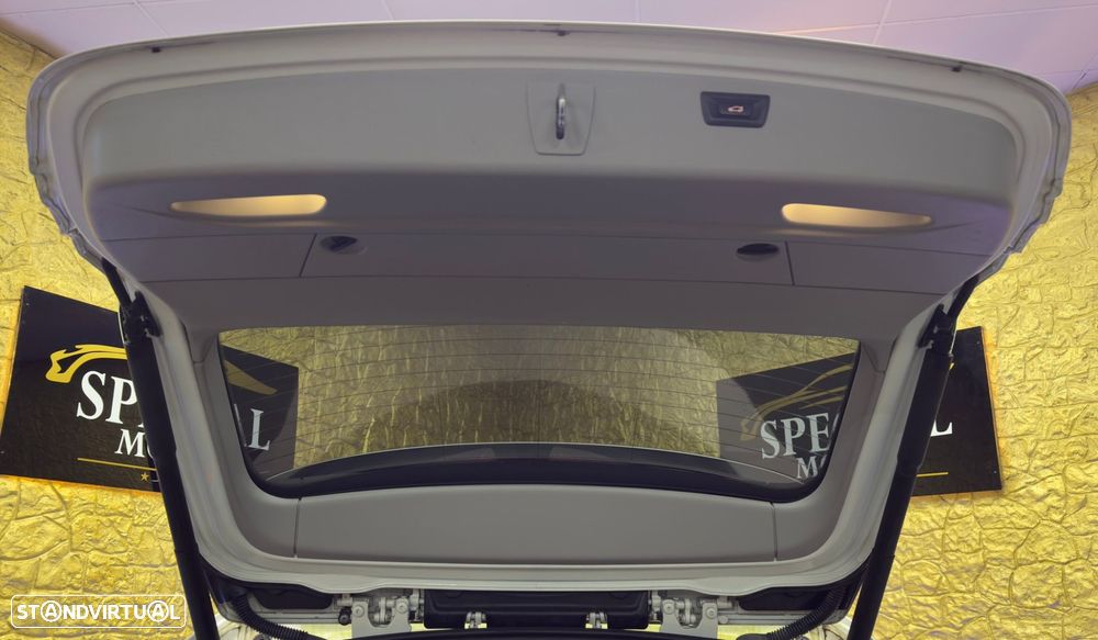 BMW 318 d Aut. Sport Line - 14