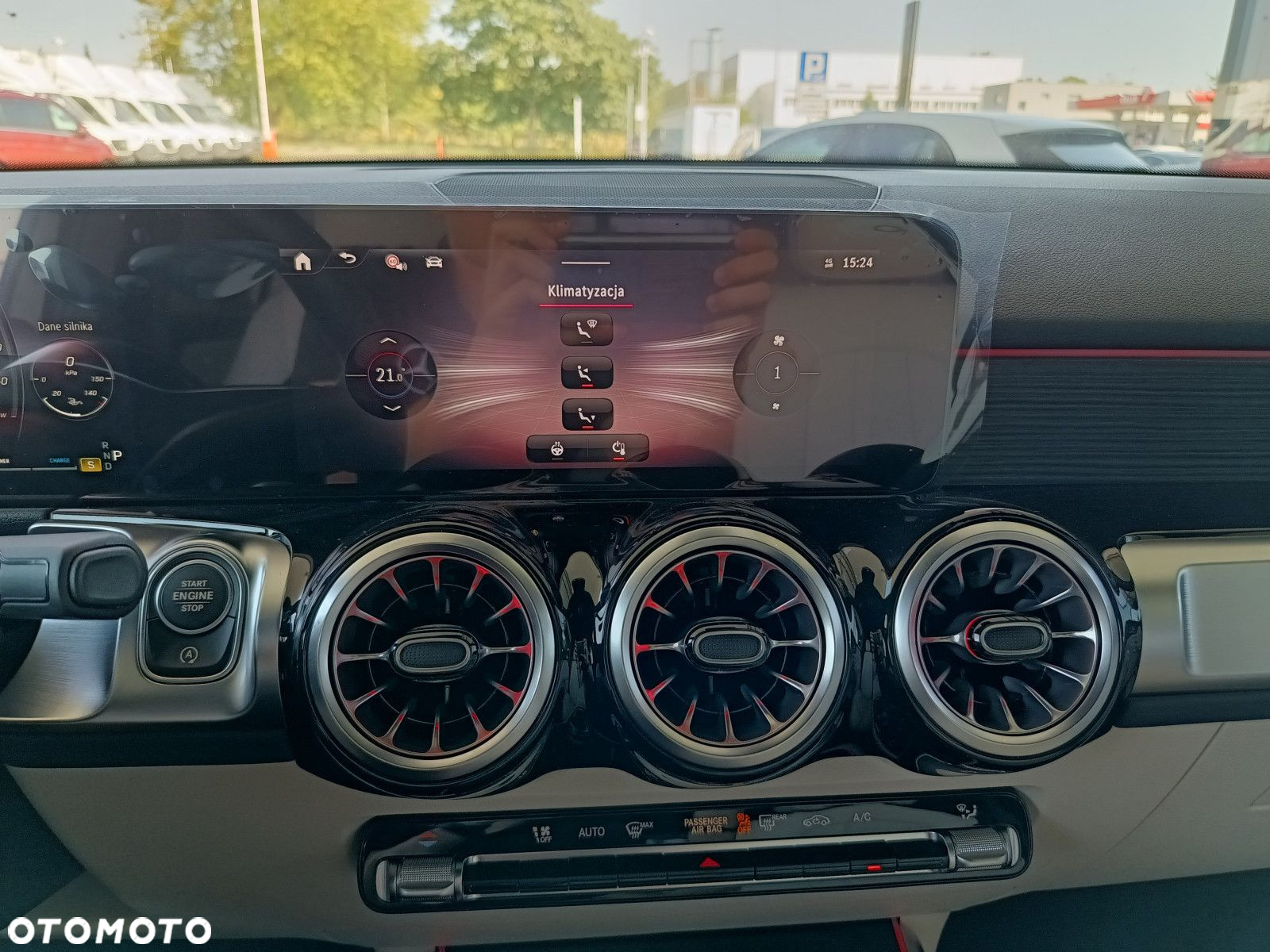 Mercedes-Benz GLB - 39