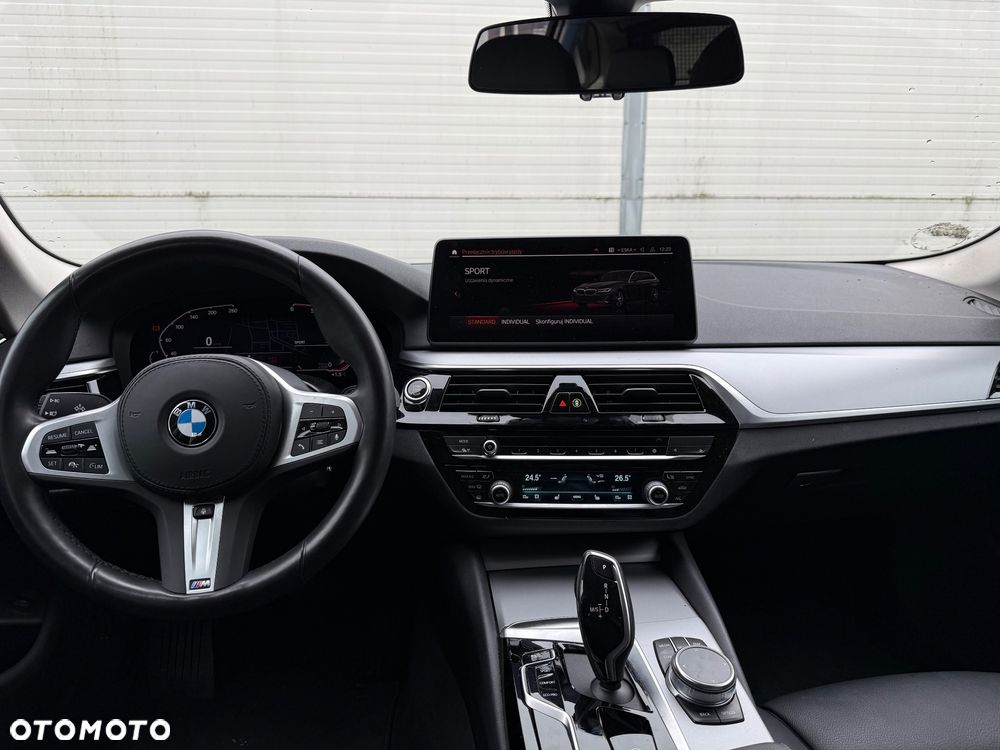BMW Seria 5 520d xDrive Sport - 5