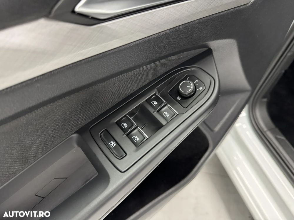 Volkswagen Golf 2.0 TDI SCR Life - 6