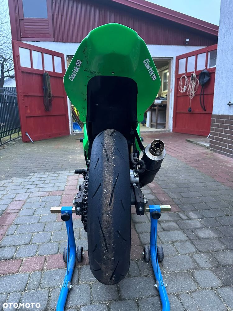 Kawasaki Ninja 250R - 2