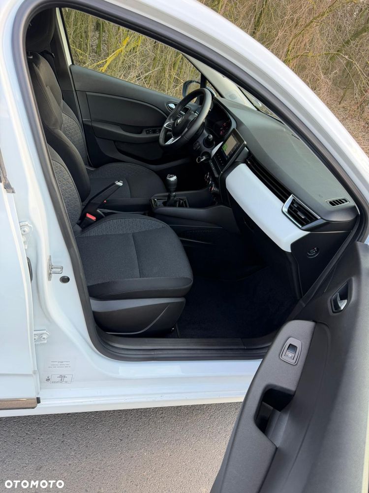 Renault Clio BLUE dCi 100 BUSINESS EDITION - 16