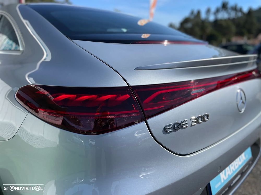 Mercedes-Benz EQE 300 Electric Art - 30