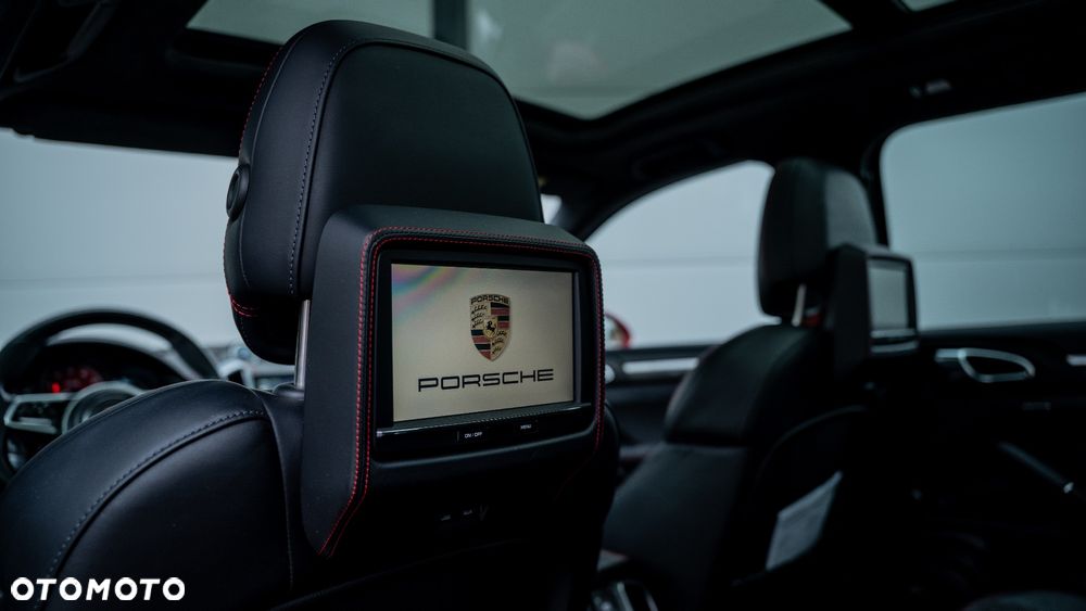 Porsche Cayenne GTS - 15