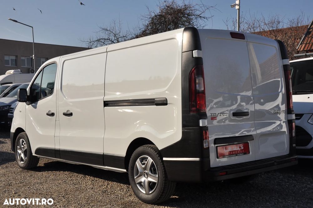 Renault Trafic - 6