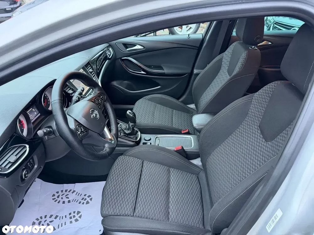 Opel Astra 1.4 Turbo Active - 10