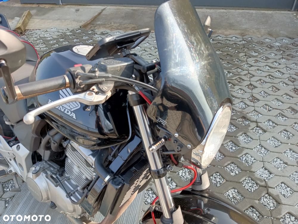 Honda CBF - 10