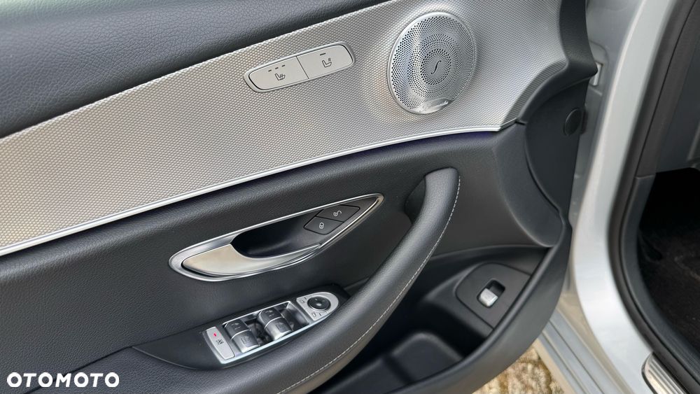Mercedes-Benz Klasa E 220 d 9G-TRONIC - 15