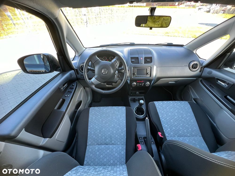 Suzuki SX4 1.6 Premium 4WD - 13