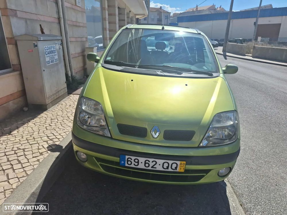 Renault Scénic - 1