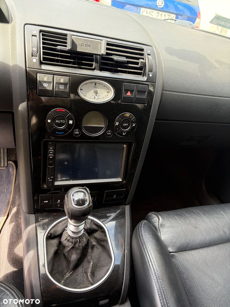 Ford Mondeo V6 ST 220 - 8