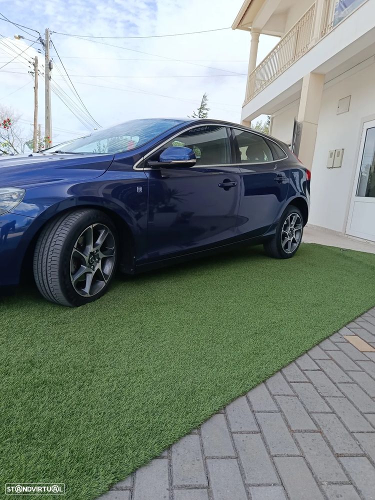 Volvo V40 2.0 D2 VOR - 3