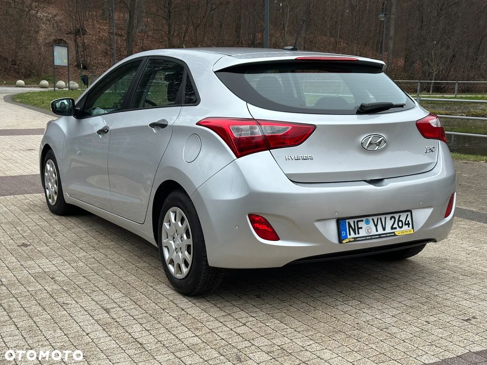 Hyundai i30 1.4 CRDi Comfort - 4