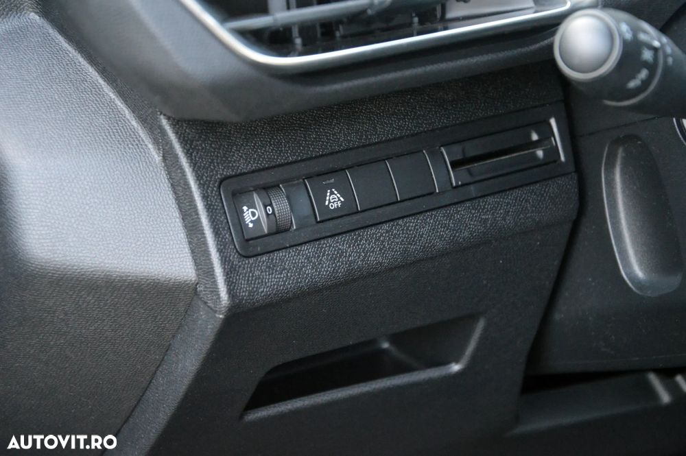 Peugeot 5008 1.5 BlueHDI s&s EAT8 Allure - 32