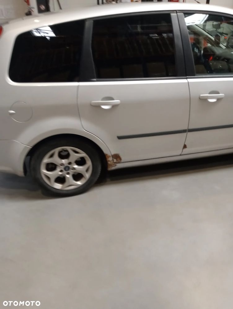 Ford C-MAX 2.0 Ghia - 4
