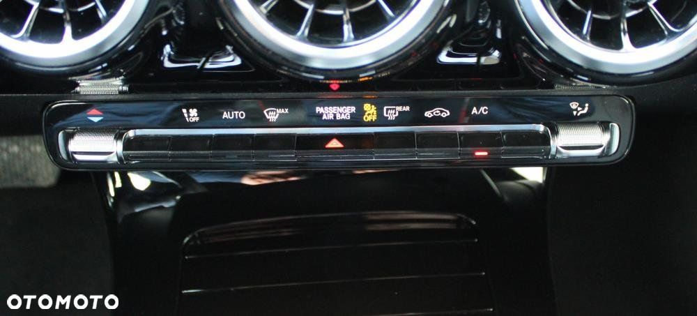 Mercedes-Benz CLA - 38