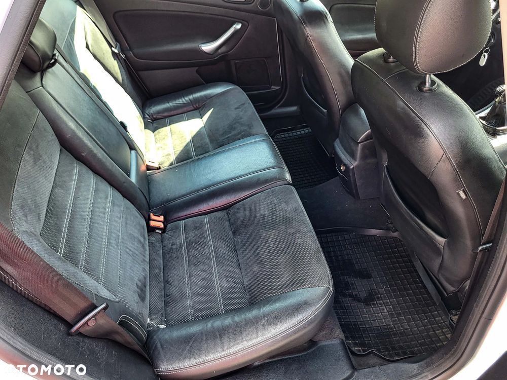 Ford Mondeo 1.8 TDCi Titanium - 28