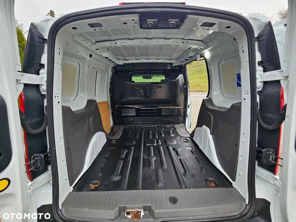 Ford Transit Connect - 9