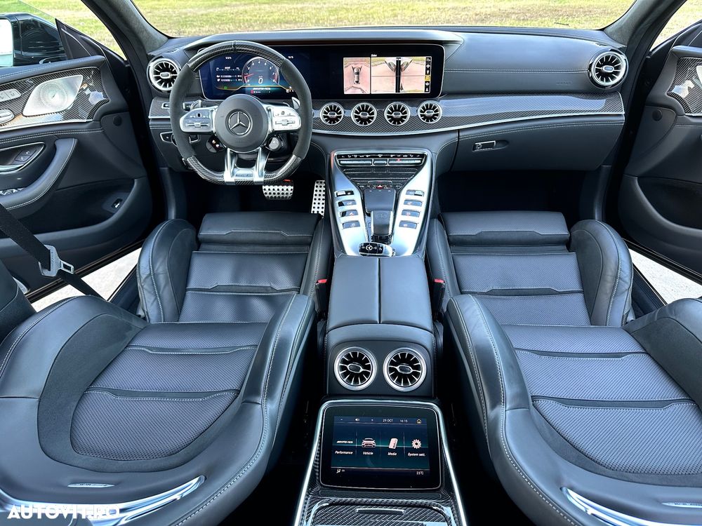 Mercedes-Benz AMG GT-S 63 4MATIC+ - 30