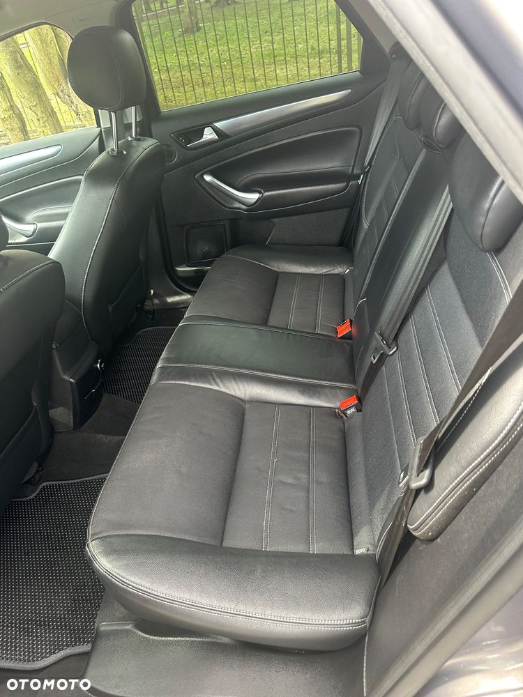 Ford Mondeo 2.0 TDCi Titanium X - 28