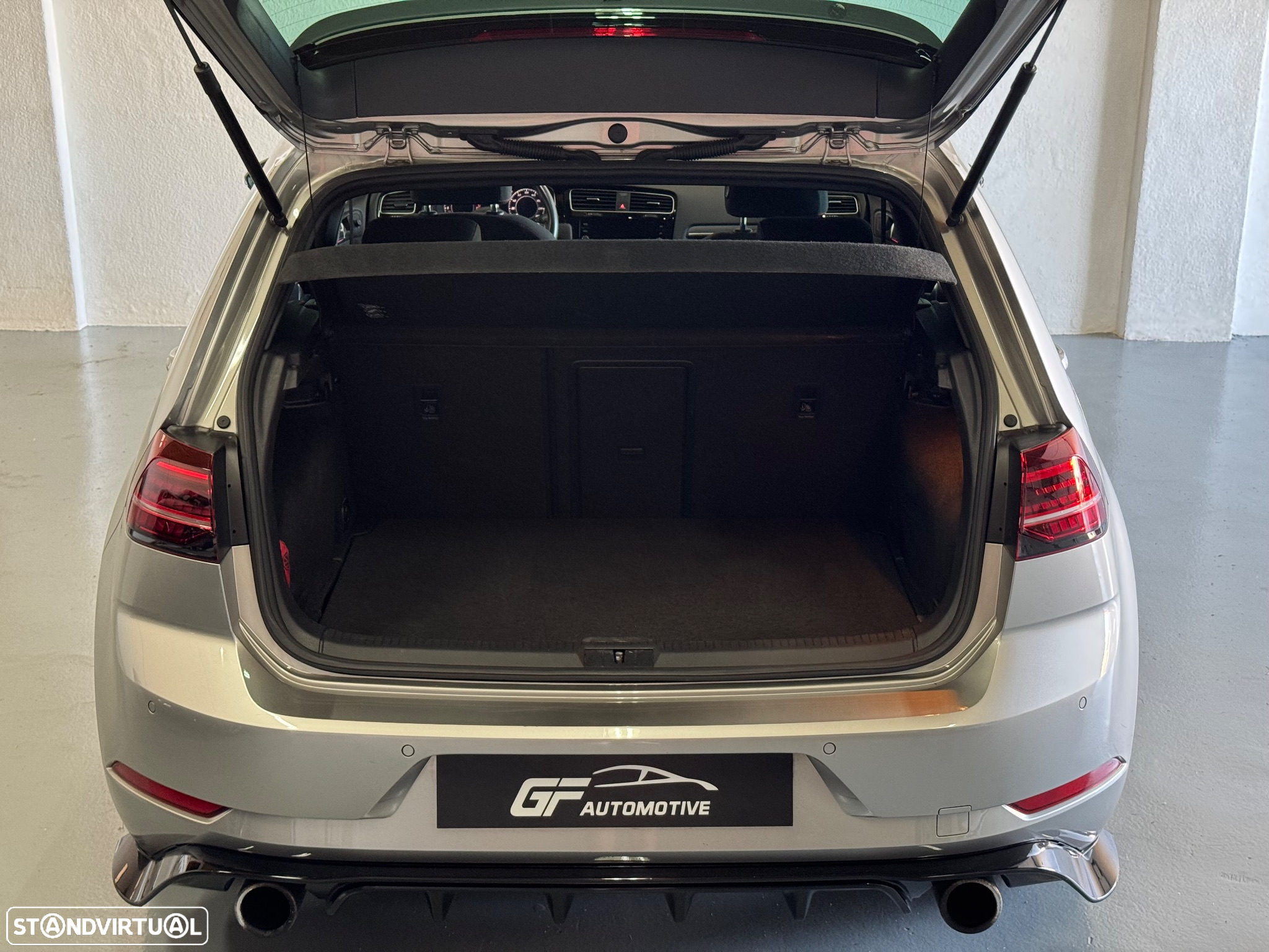 VW Golf 2.0 TSI GTI DSG Performance - 12