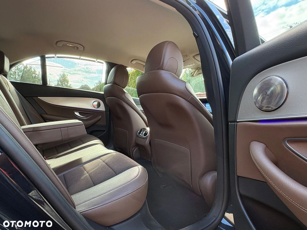 Mercedes-Benz Klasa E 200 d 9G-TRONIC - 9