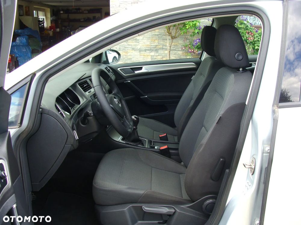 Volkswagen Golf Variant ver-variant-1-6-tdi-bluemotion-technology-comfortline - 9