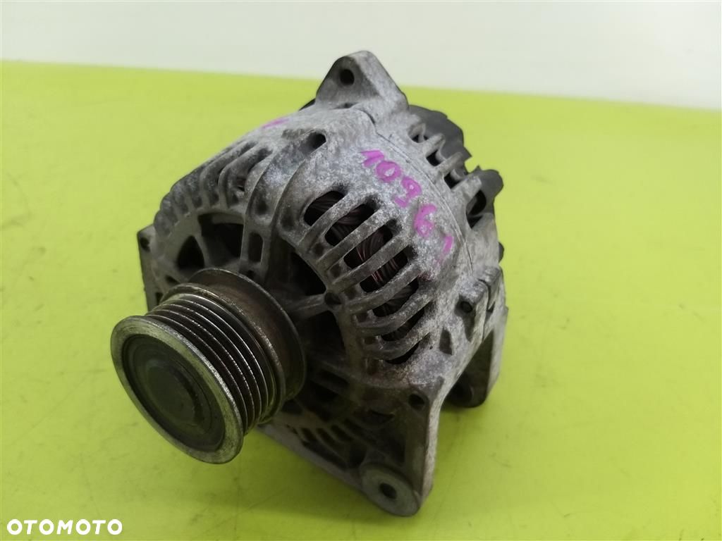 Alternator Renault Megane II 2002-2005 1,6 B VALEO  8200100907 110A - 1