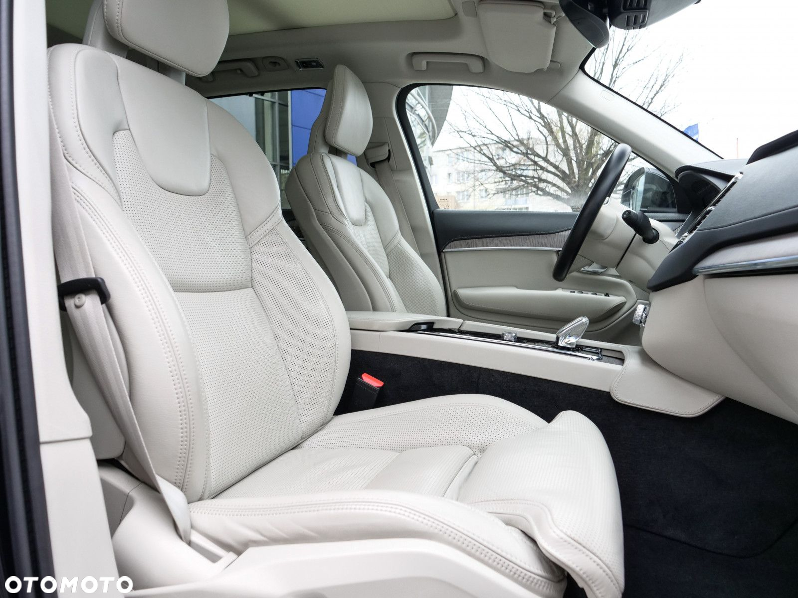 Volvo XC 90 - 31