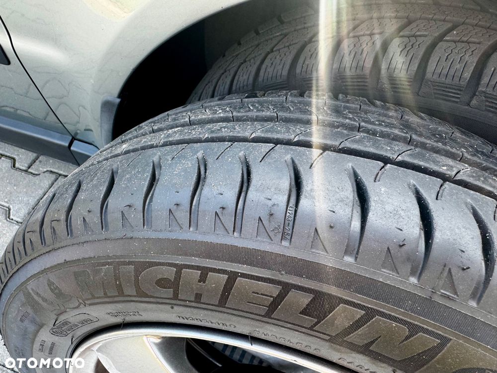 Volkswagen Passat 1.9 TDI Comfortline - 13