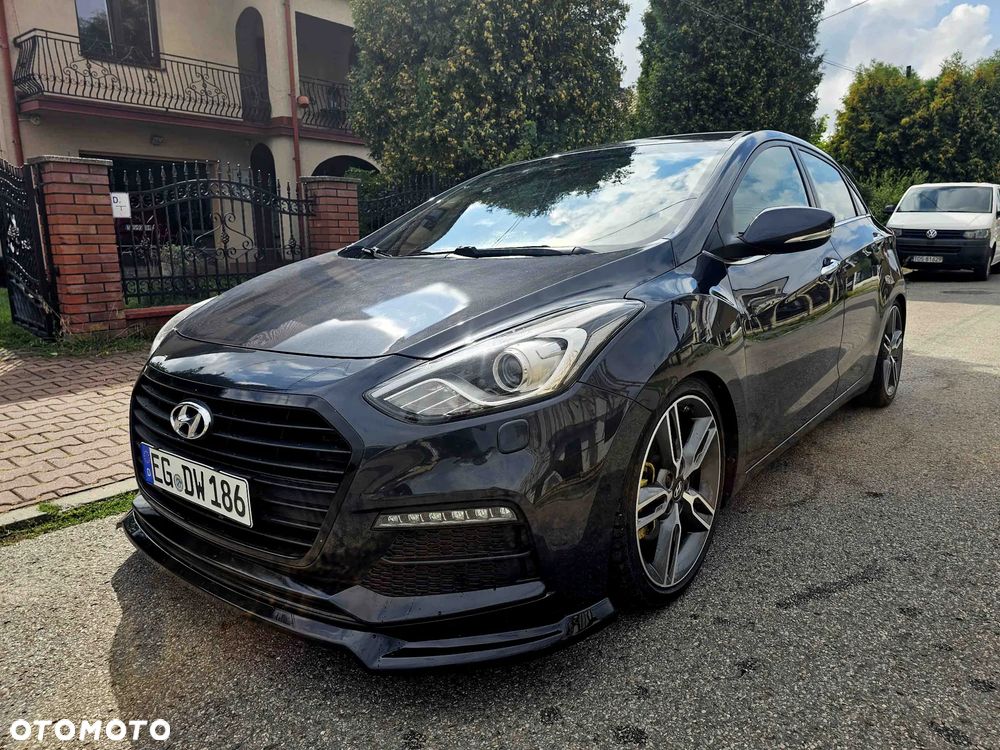 Hyundai i30 1.6 T GDI Turbo - 13