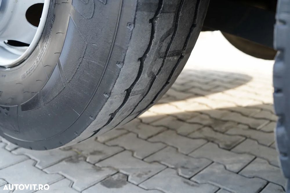 Mercedes-Benz OCS 3240 / 8x4 / LIVRARE - 7,2 M / + HIAB 211 HDS / RADIOCOMANDĂ / ROTATOARE / FURCĂ / PUNCT DE RIDICARE / EURO 6 - 23