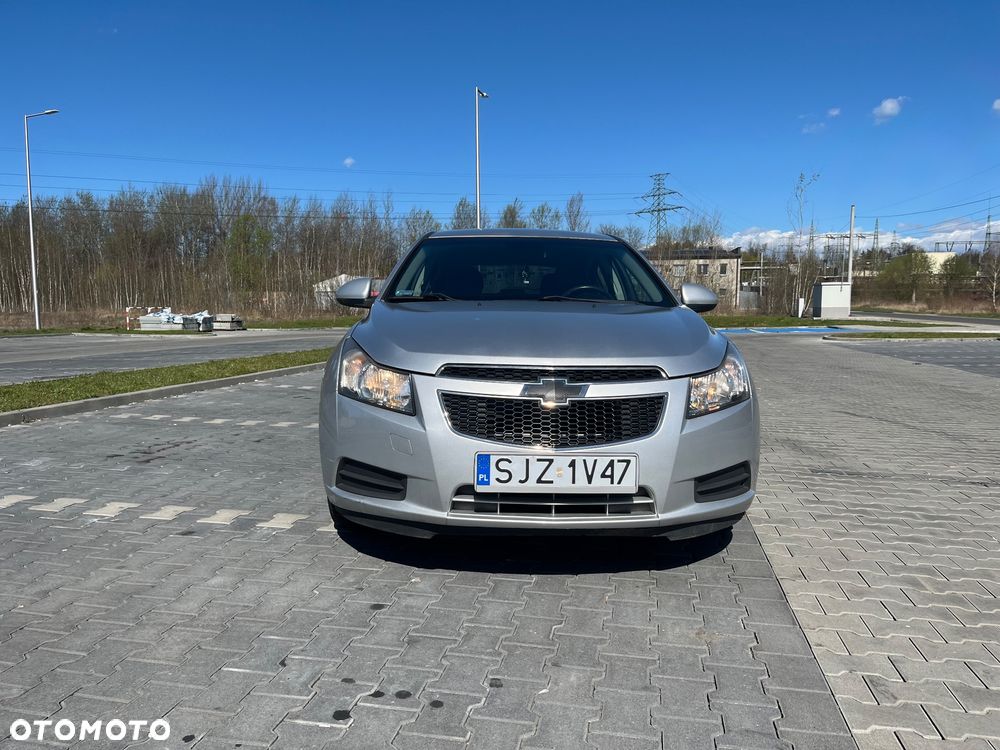 Chevrolet Cruze 1.6 LS - 6