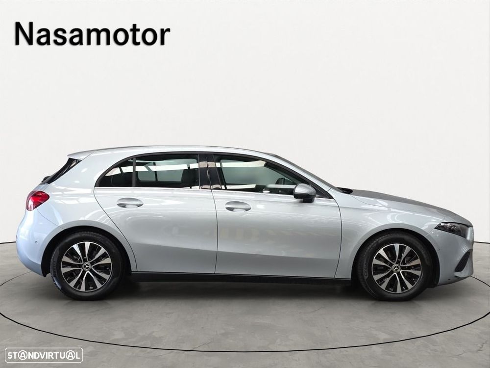 Mercedes-Benz A 200 - 4