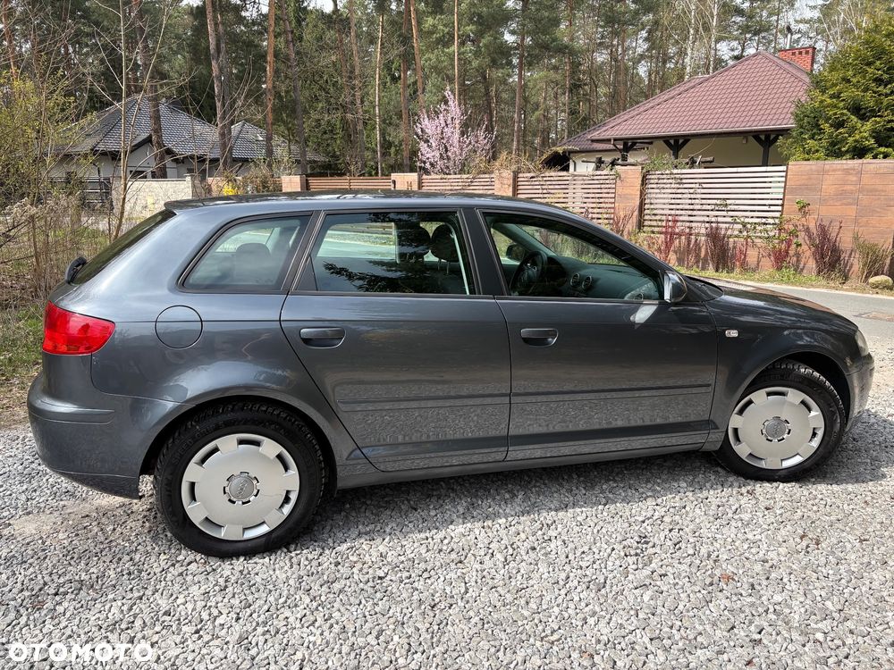 Audi A3 Sportback 1.6 Attraction - 16