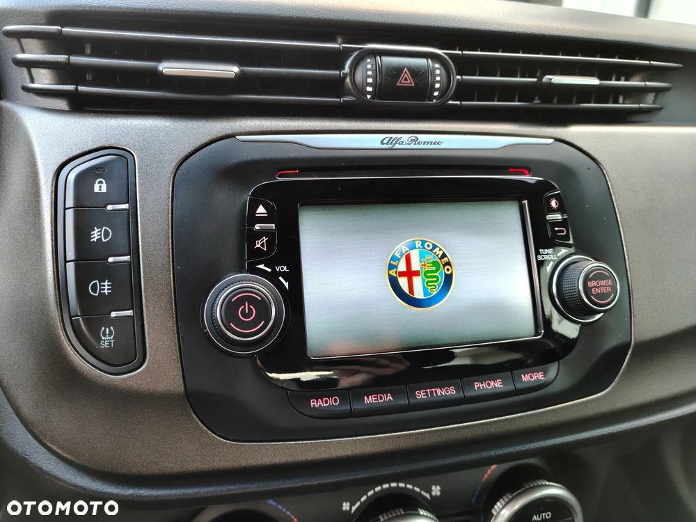 Alfa Romeo Giulietta 2.0 JTDM Exclusive TCT - 16