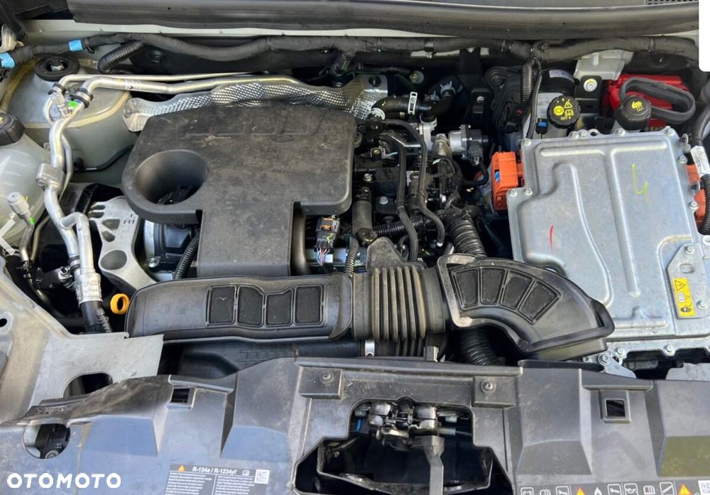 Dacia Duster 1.6 Full Hybrid 140 Journey MMT - 11