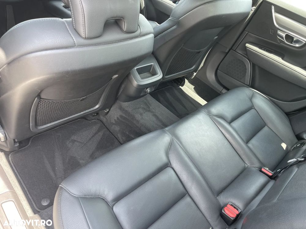 Volvo S90 - 24