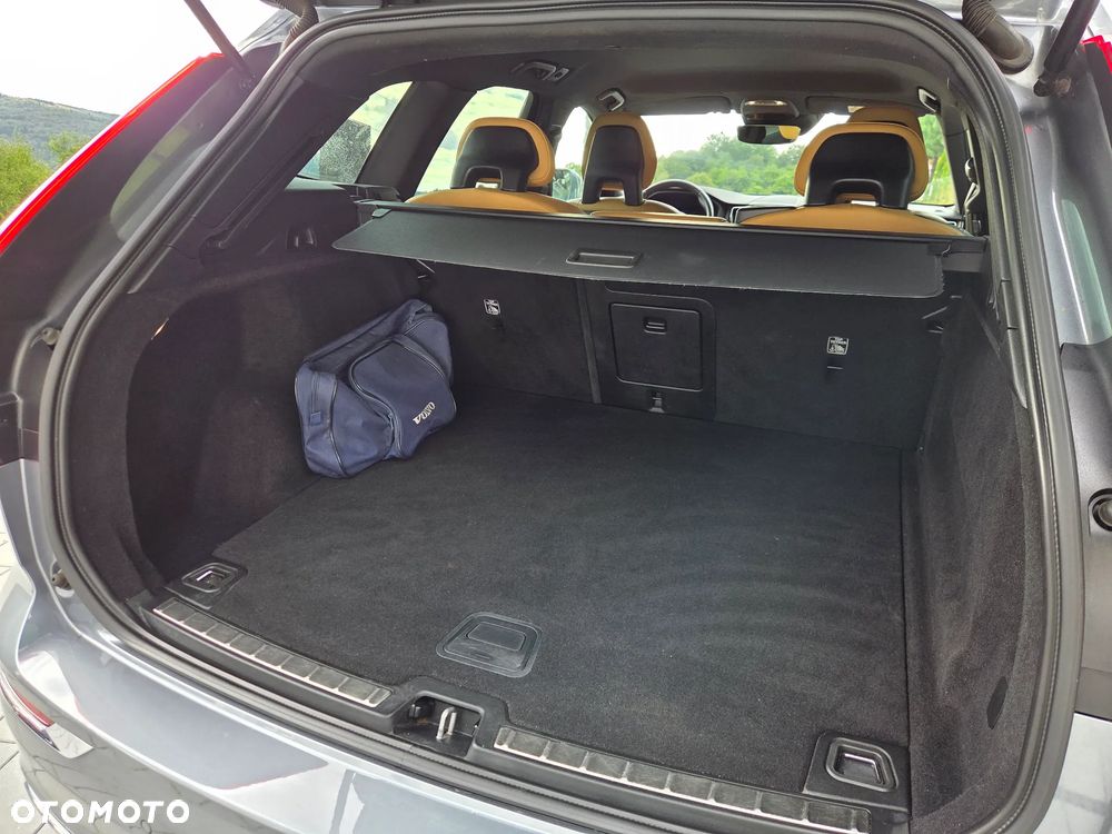 Volvo XC 60 D4 AWD Inscription - 18