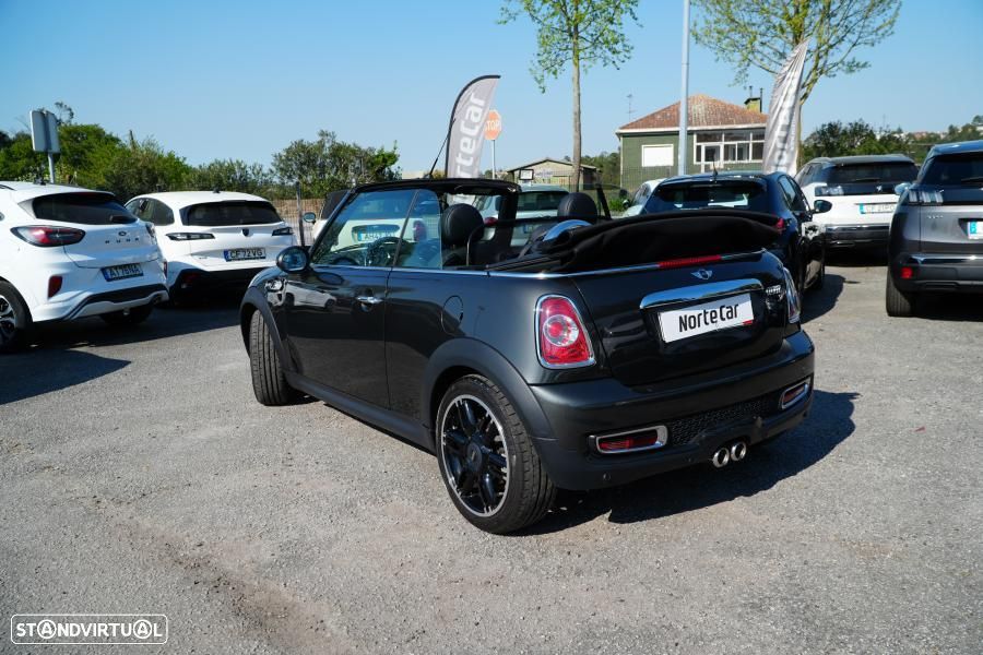 MINI Cabrio Cooper SD - 17